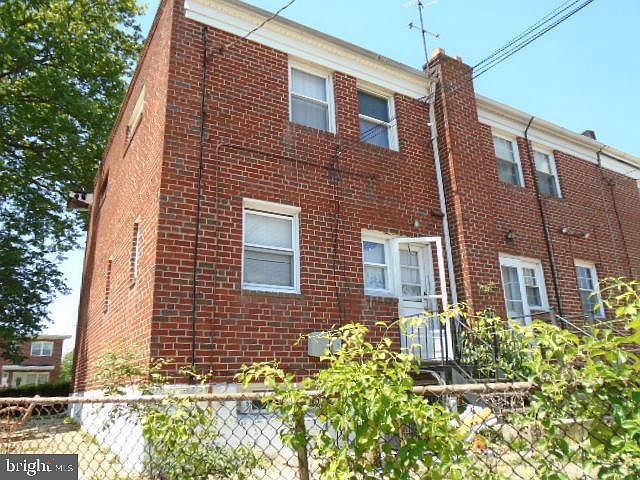 2nd image of 4231 Fallstaff Rd