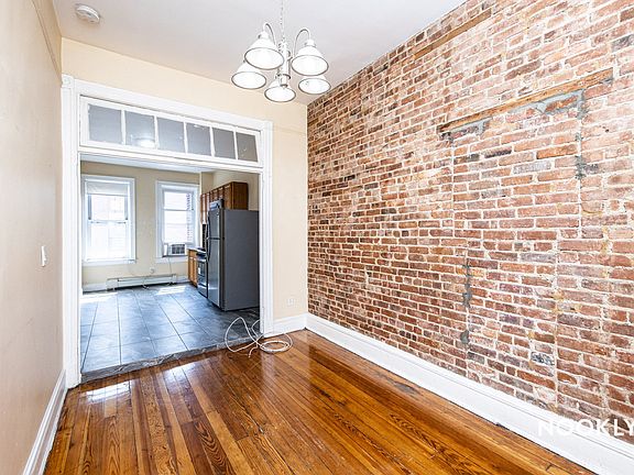 2nd image of 238 Wilson Ave APT 2R