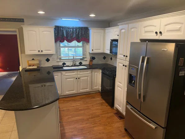 3908 Ferncliff Rd, Gastonia, NC 28056