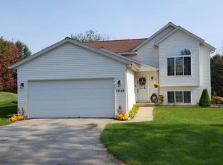 5820 Waterpointe, Kalamazoo, MI 49009