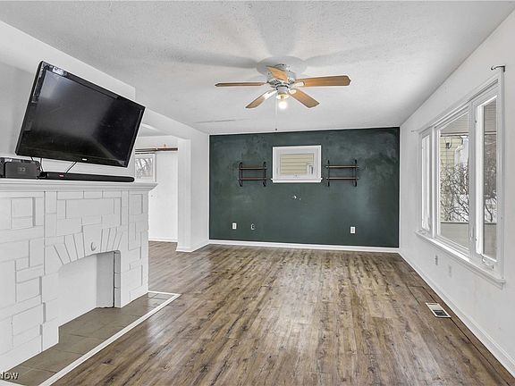 2nd image of 13011 West Ave