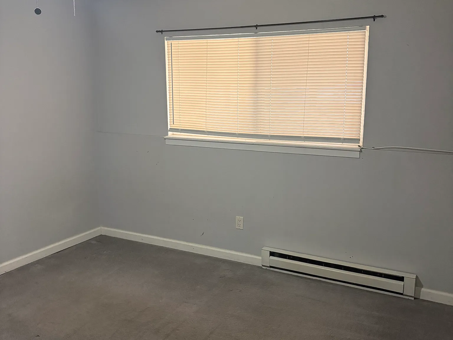 2 bed, 1000 sqft, $1,400 — Photo 2