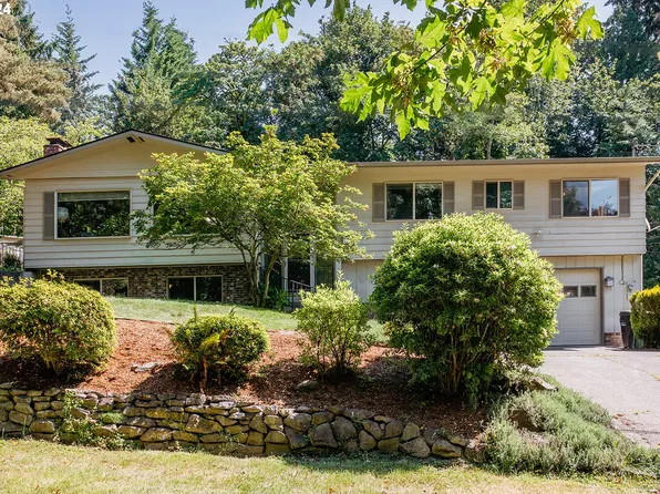 2337 W Hills Dr, Longview, WA 98632