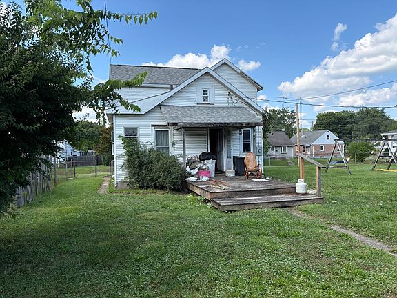 4th image of 2525 Beatrice St