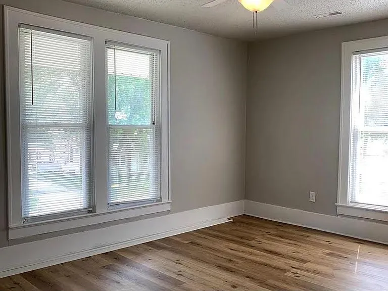 Unit Photo