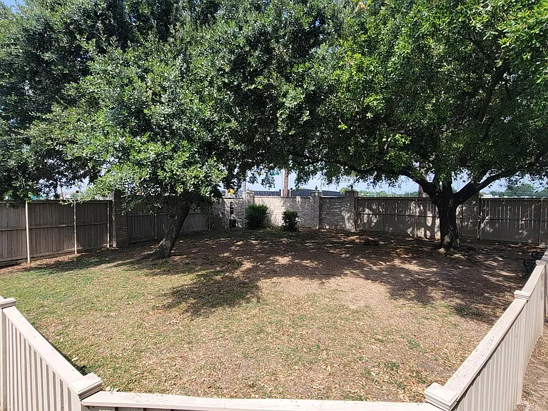 3190 Holly Hall St #3190 — Photo 23