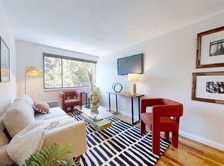 20 Riverside St APT 3-6, Watertown, MA 02472