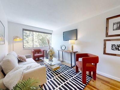 20 Riverside St APT 3-6, Watertown, MA, 02472
