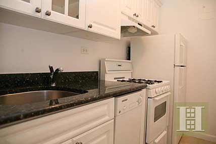 2nd image of 201 E 19th St APT 6K