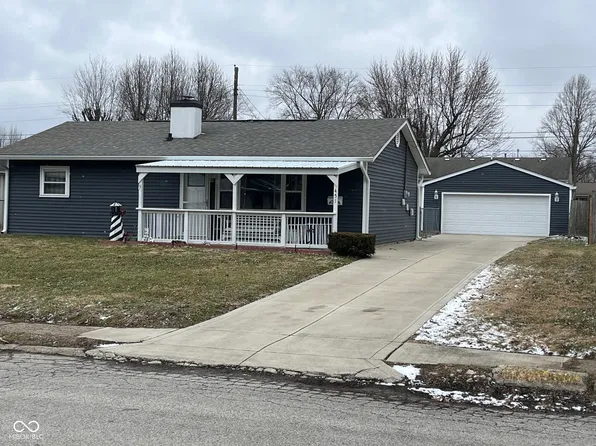 451 Mooreland Dr, New Whiteland, IN 46184