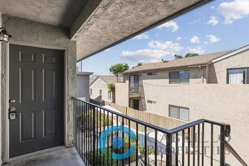 Studio, 1.0 bath, 200 sqft, $1,450 — Photo 2