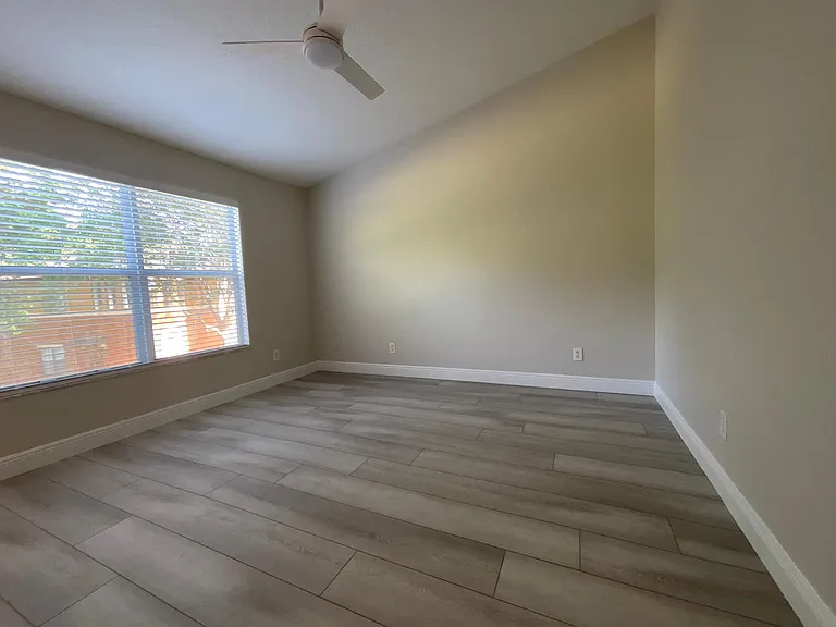 30237 Swinford Ln — Photo 4
