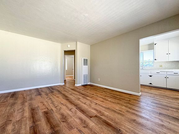 2nd image of 4229 47th St