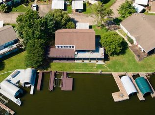 56 Lakeview Vlg, Montgomery, TX 77356