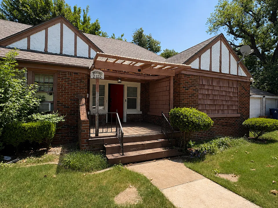 2116 N Villa Ave
