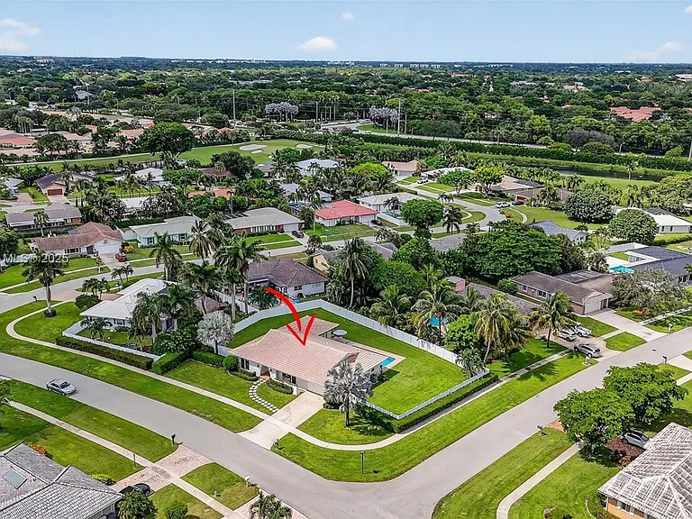 5660 Golfway Dr — Photo 38