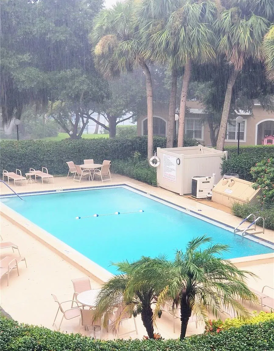 2 bed, 970 sqft, $1,775 — Photo 4