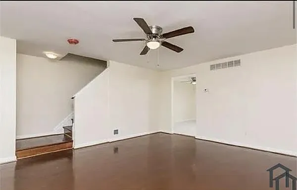 4 bed, $2,700 — Photo 4