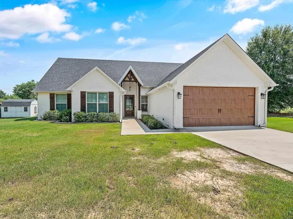 15597 County Road 1261, Flint, TX 75762