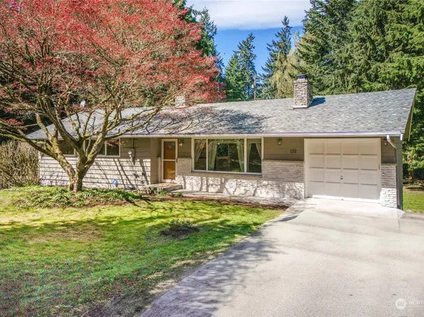 132 SW 207th Street, Normandy Park, WA 98166