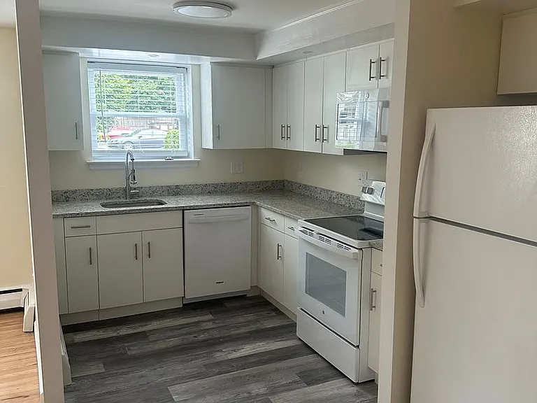 Eli Whitney Apartments — Photo 21