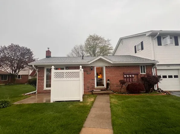 30402 Windsor #37, Gibraltar, MI 48173