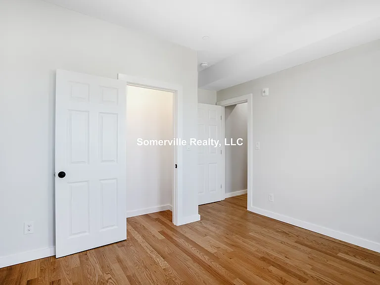 27 Linden St #1 — Photo 12