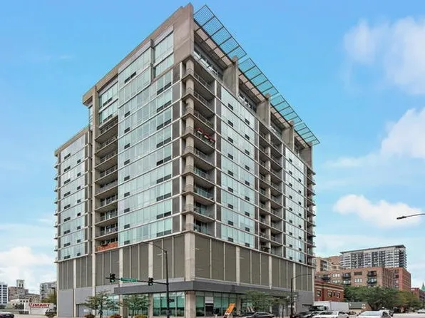 700 W Van Buren St APT 1403, Chicago, IL 60607