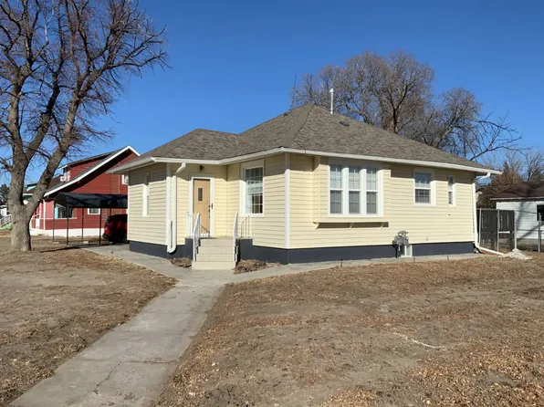 722 P St, Bridgeport, NE 69336