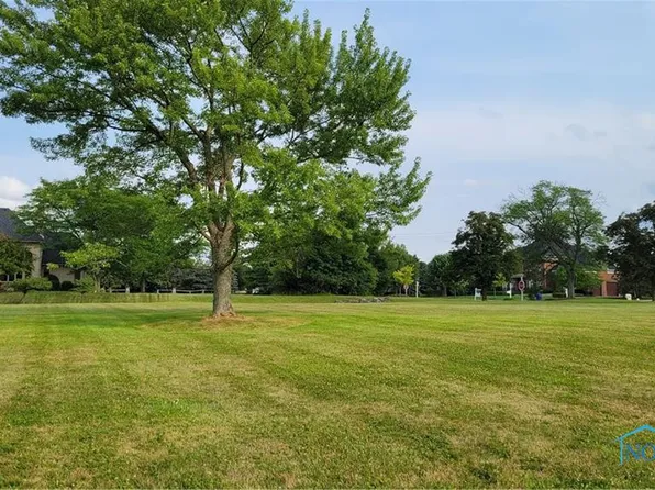 3254 Riverwood Ct, Perrysburg, OH 43551