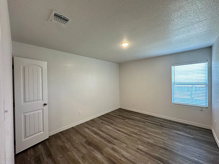 306B Dolphin Dr — Photo 12