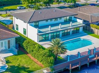 406 Holiday Dr, Hallandale, FL 33009