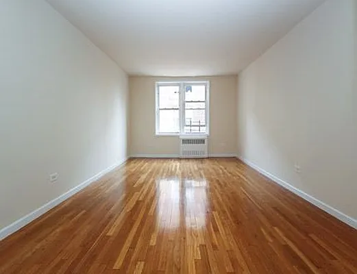 Rented by SW Queens Mezzanine | media 9