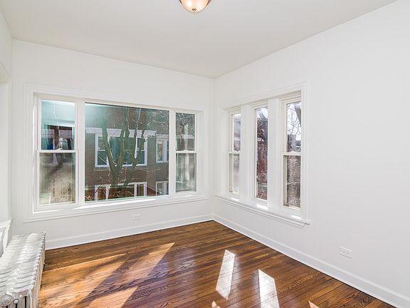 3rd image of 6581 N Lakewood Ave #3