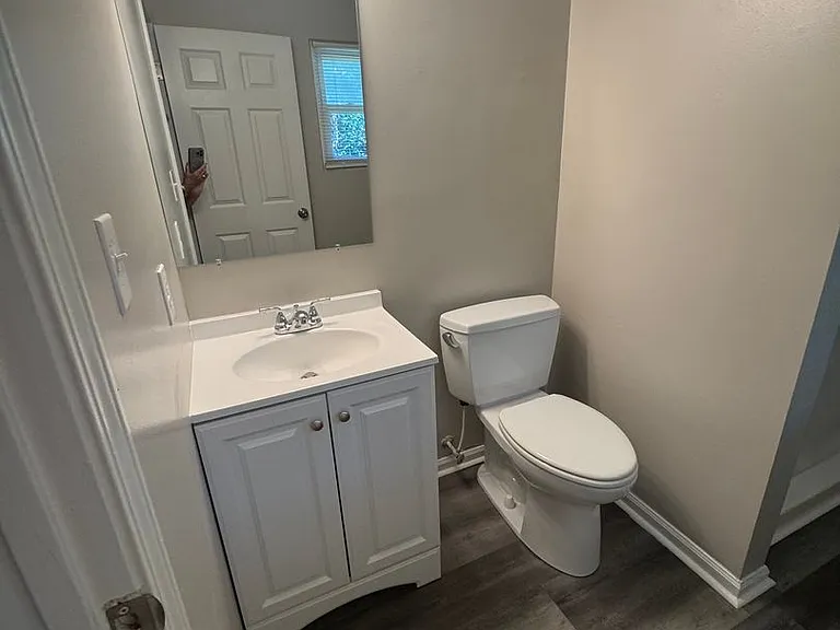 431 Valley Dr — Photo 4