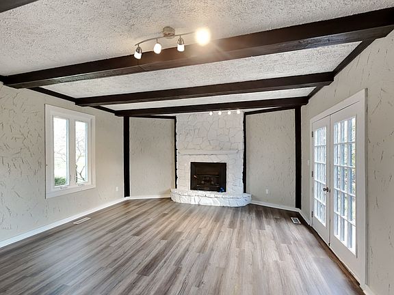 3rd image of 4113 Oles Dr
