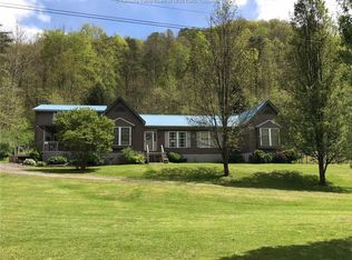 30 Grass Lick Rd, Orlando, WV 26412