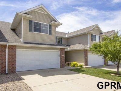 6757 S 90th St, Lincoln, NE, 68526