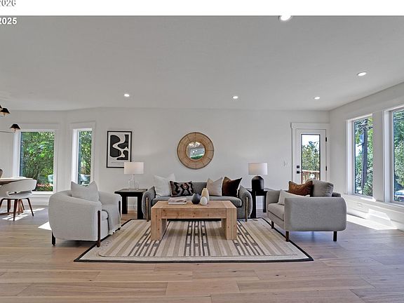 5th image of 4750 N Kerby Ave