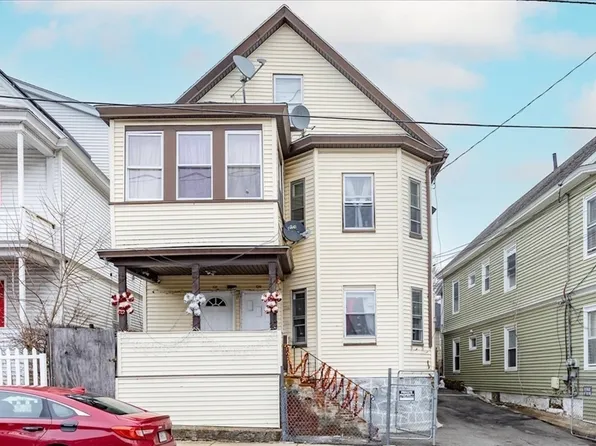 129-131 Lexington St, Lawrence, MA 01841