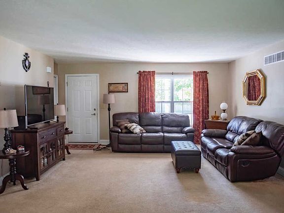 5th image of 3070 Tecumseh Dr