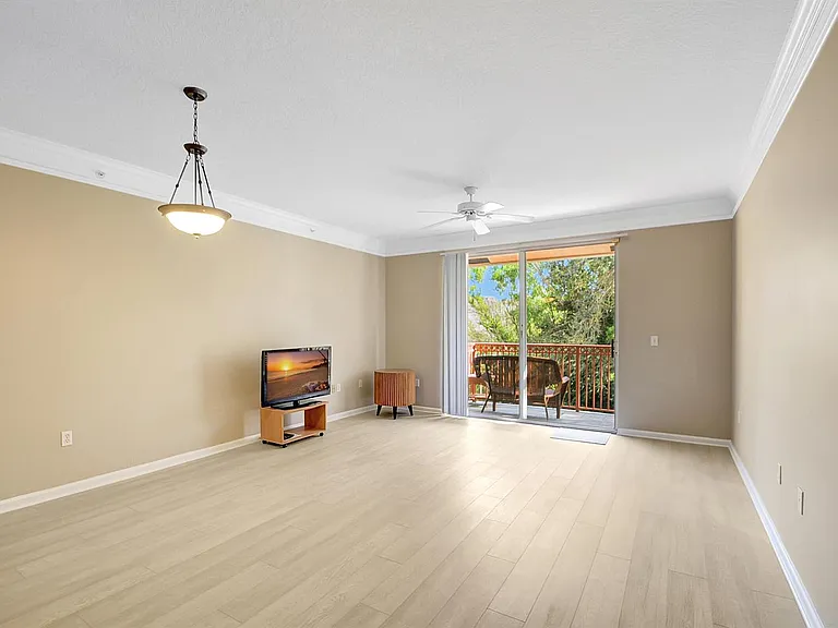 2030 Alta Meadows Ln #1208 — Photo 3