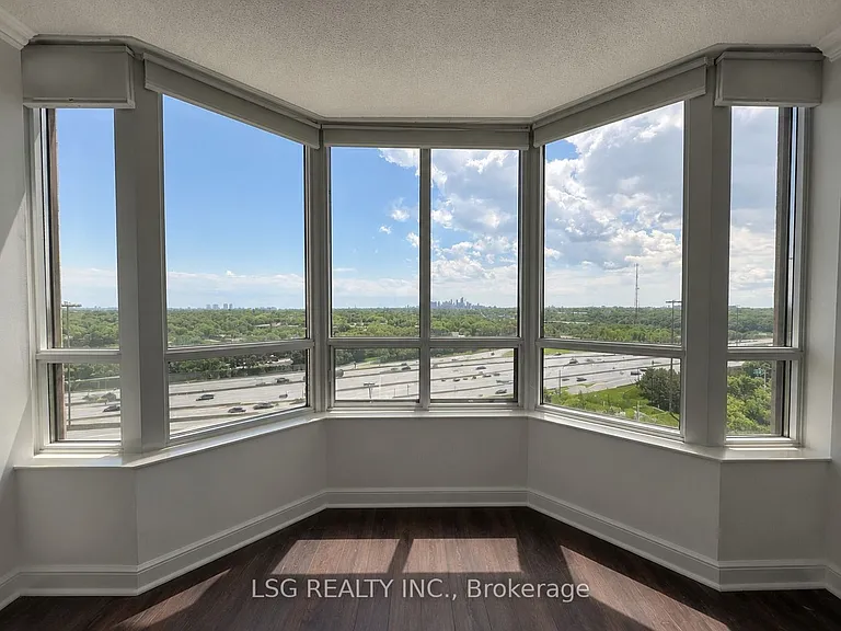 78 Harrison Garden Blvd #1209 — Photo 39