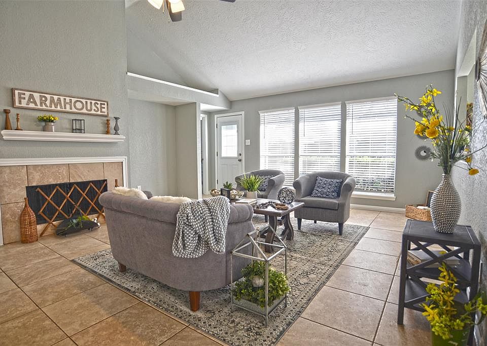 1st image of 4743 Cavern Dr
