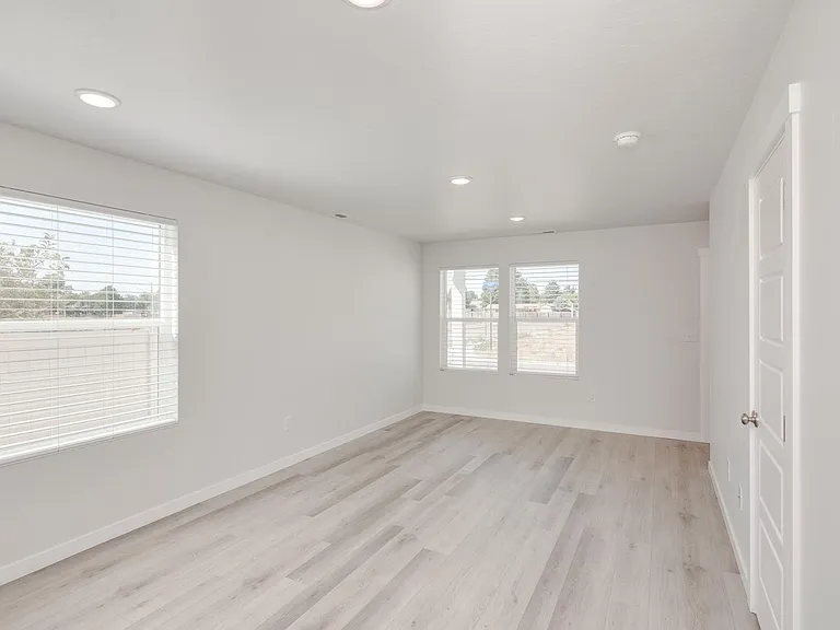 1673 S Arborwood Ln — Photo 5