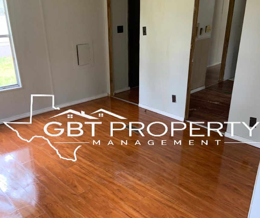 1st image of 4574 Elk Dr #3