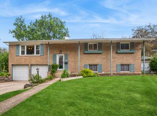 1062 E Williams Dr, Palatine, IL 60074