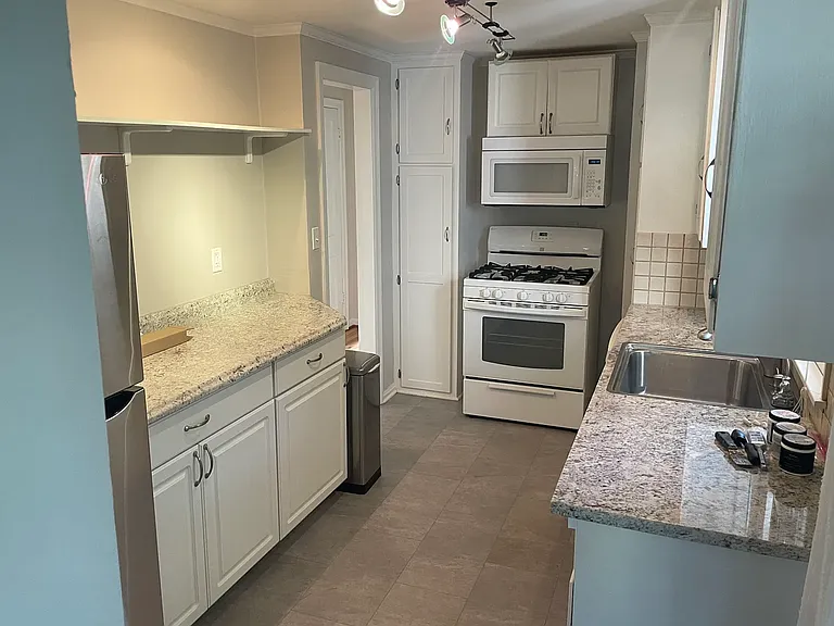 4217A Oxford Rd #A — Photo 4