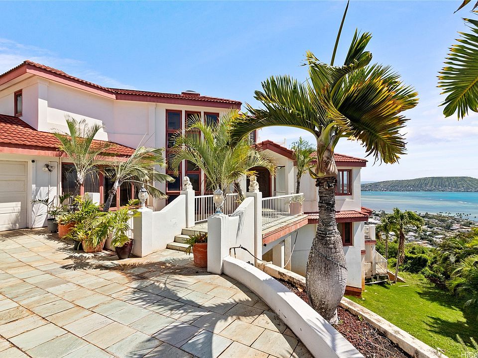 1st image of 483 Maono Loop