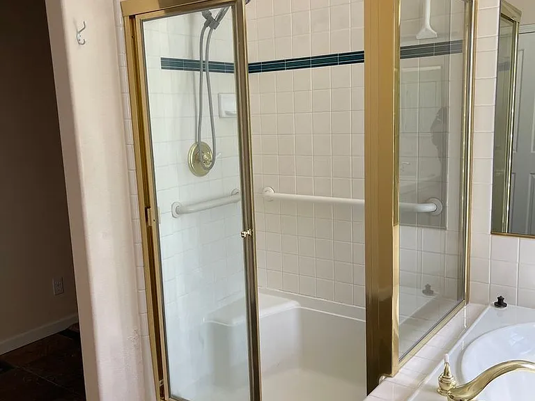 135 Wildhorn Ct — Photo 14